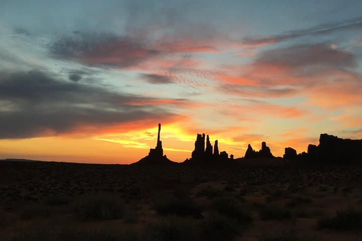 Sunrise Tour of Monument Valley: Witness the Desert’s First Light in Navajo Country photo 4