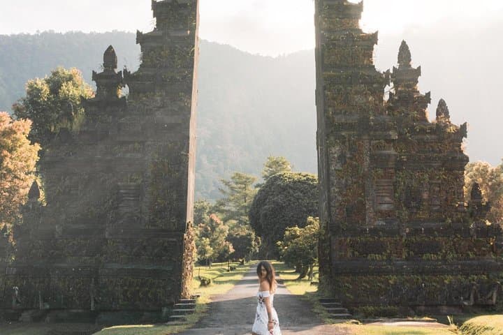 Northern Charm of Bali: Handara Gate, Ulun Danu Temple & Jatiluwih Rice Terraces