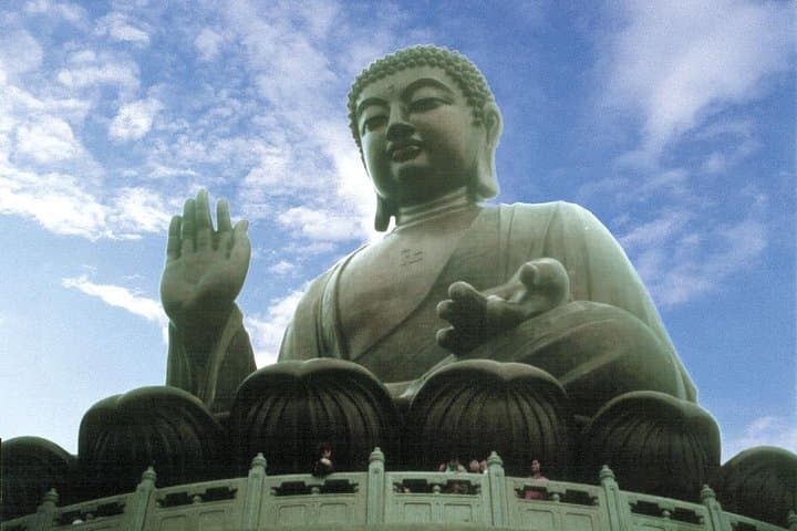 Skip the Line: Ngong Ping Cable Car Round-Trip to Big Buddha photo 5