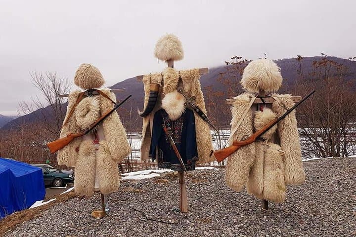 Full-Day Kazbegi, Gudauri & Ananuri Tour from Tbilisi — Gergeti Trinity & Jvari Monastery photo 2