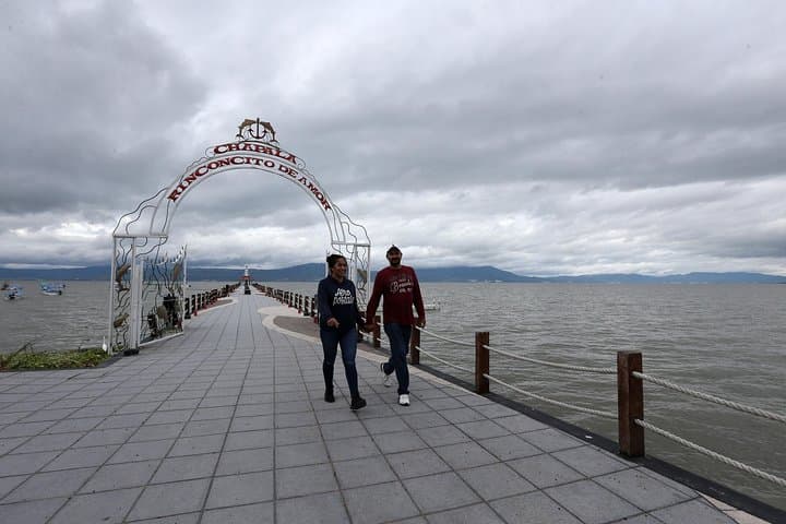 Lake Chapala Half-Day Cultural Tour from Guadalajara - Shoreline, Markets & Murals photo 3
