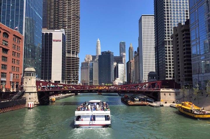 Chicago River Architecture Tour — 90-Minute Guided Boat Cruise photo 6
