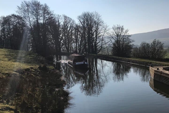 Day Boat Hire on the Leeds & Liverpool Canal — Skipton Day Boats photo 2