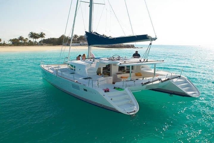 Catamaran to Isla Mujeres: Snorkel, Open Bar & Beach Club Day Trip from Cancun photo 6