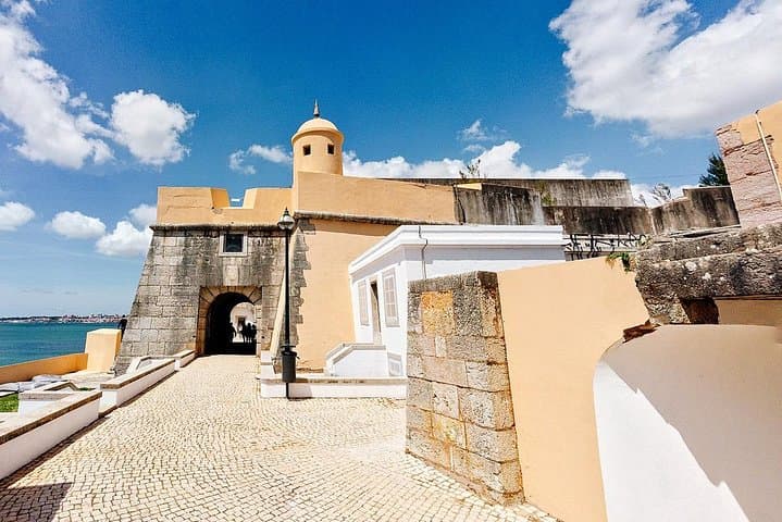 Lisbon to Cascais Coastal Drive: Private Day Tour to Guincho, Cabo da Roca & Ericeira photo 4