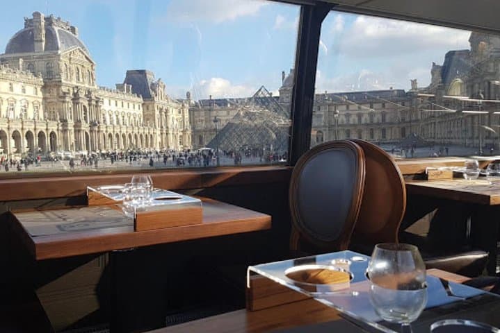 Gourmet Lunch on a Luxury Bus: See Paris While You Dine photo 4
