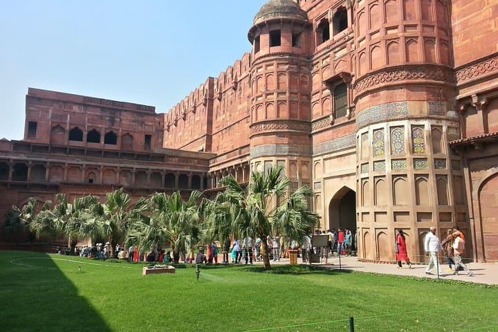 Rajasthan Heritage Tour: 10-Day Private Journey Through Forts, Lakes & the Thar Desert photo 2