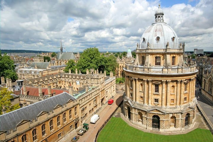 Oxford and Cambridge Day Trip from London: Guided University Tours & Historic Sights photo 1