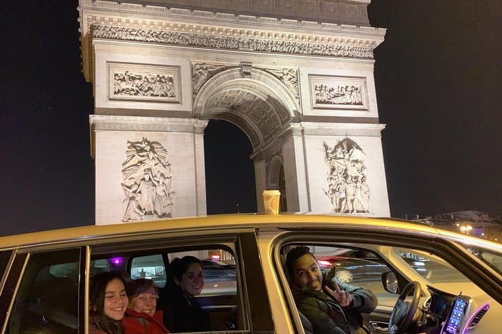 Layover in Paris: Private 4–5 Hour Customized City Tour with Driver-Guide photo 3