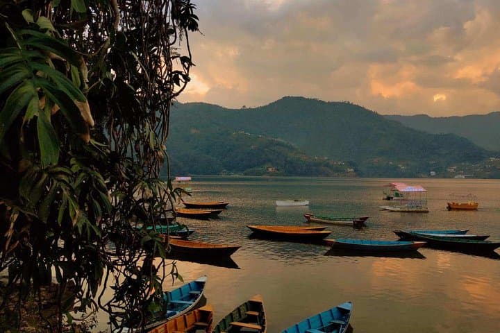 8-Day Luxury Nepal Tour: Kathmandu, Chitwan & Pokhara Highlights photo 3