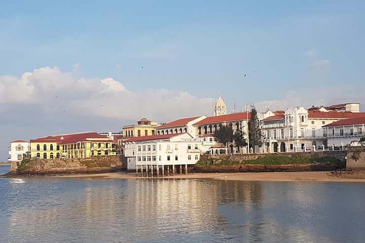 Panama City Highlights: Casco Antiguo, Amador Causeway & Miraflores Locks Day Tour photo 4