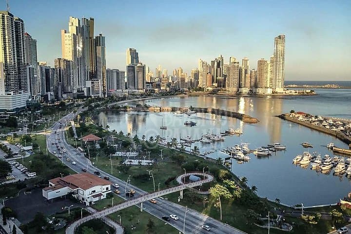Panama City Highlights: Casco Antiguo, Amador Causeway & Miraflores Locks Day Tour photo 2