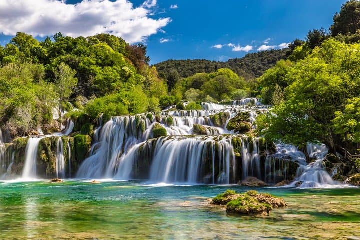krka-waterfalls-and-wine-tasting-day-trip-from-zadar