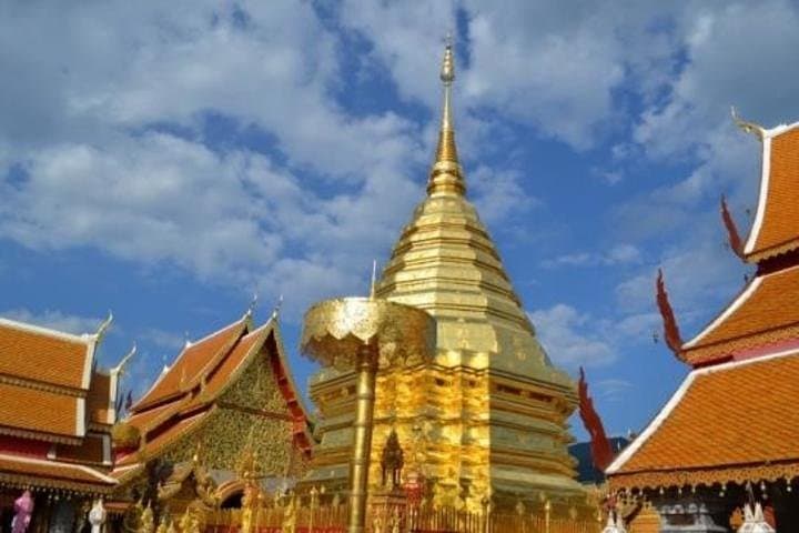 4-Day Chiang Mai to Chiang Rai Small-Group Tour — Temples, Golden Triangle & Hill Tribes photo 2