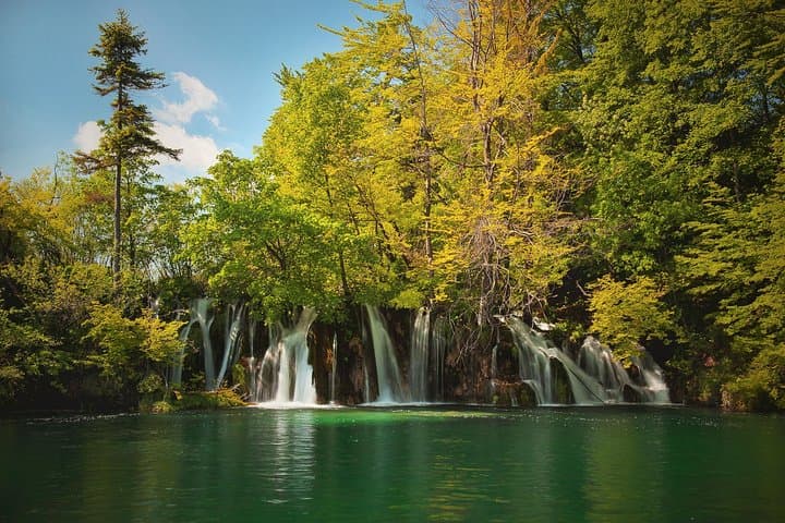 Full-Day Plitvice Lakes National Park Tour: Waterfalls, Boat Ride & Guided Trails photo 2