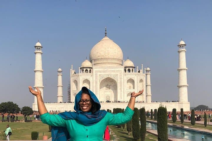 Quick Gatimaan Express Taj Mahal Weekend: 2-Day Agra Tour from Delhi