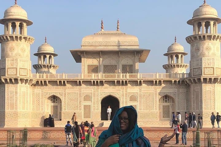 Quick Gatimaan Express Taj Mahal Weekend: 2-Day Agra Tour from Delhi photo 2