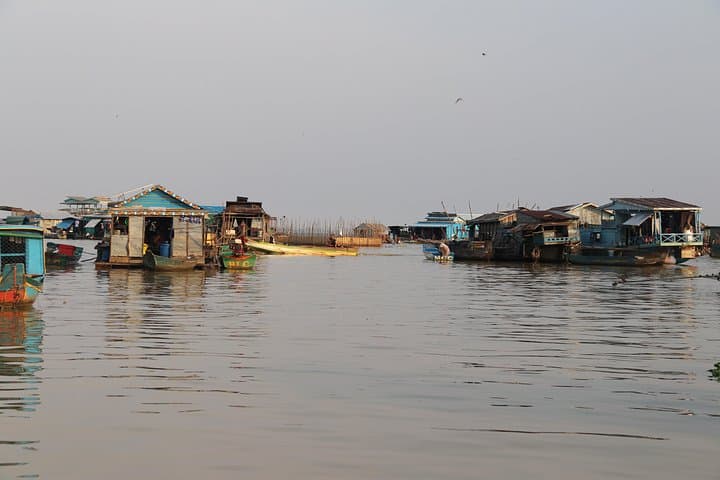 Kompong Phluk Half-Day Boat Tour from Siem Reap — Stilt Village & Flooded Forest photo 3