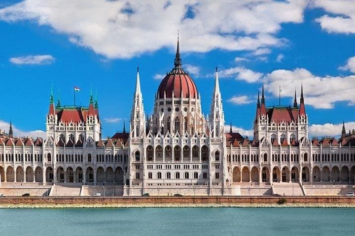 21-Day Best of Europe Tour from Frankfurt — 11-Country Highlights Itinerary photo 2
