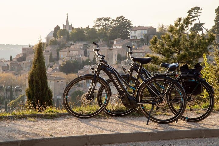 Explore the Luberon by Electric Bike: One-Day Rental from Apt or Bonnieux photo 2