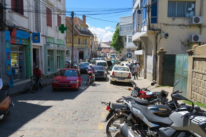 Madagascar 3-Day Private Tour: Lemurs, Waterfalls & Highland Crater Lakes photo 6