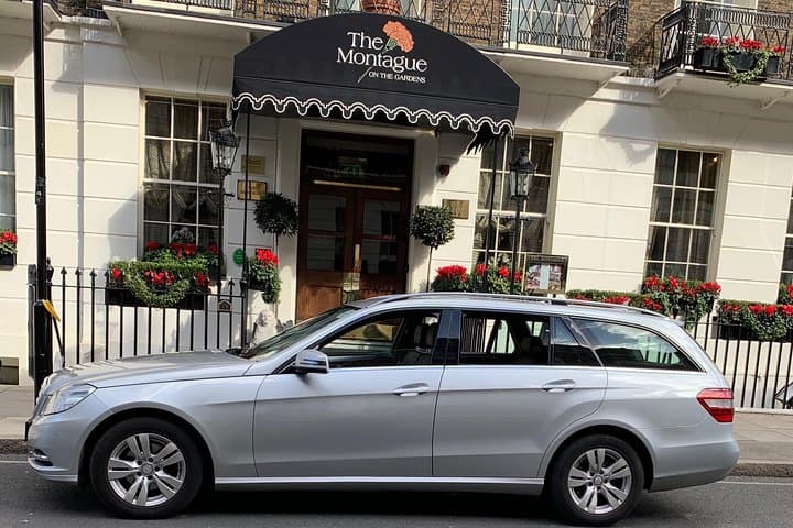 Heathrow to London via Windsor Castle — Private Arrival Transfer with Windsor Entry photo 6