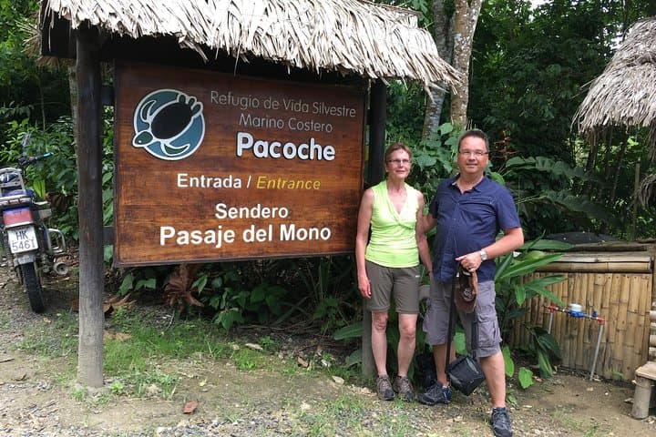 Montecristi and Pacoche Rainforest Day Tour: Monkeys, Panama Hats & Coastal Culture