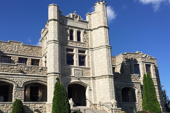 Explore Pythian Castle: Guided History Tour in Springfield, Missouri