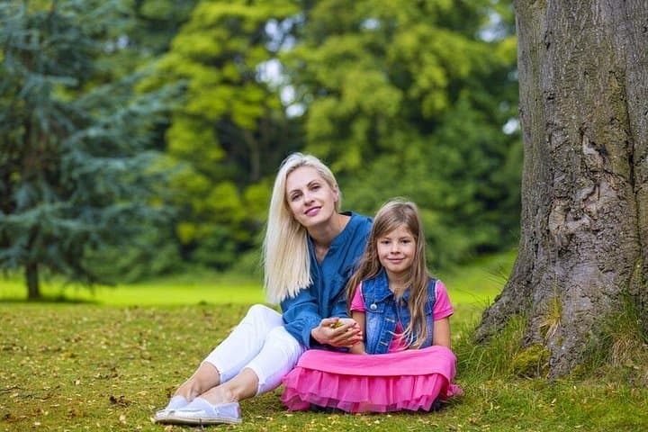 Private Photographer in Falkirk: 30-Minute Session at the Kelpies & Falkirk Wheel