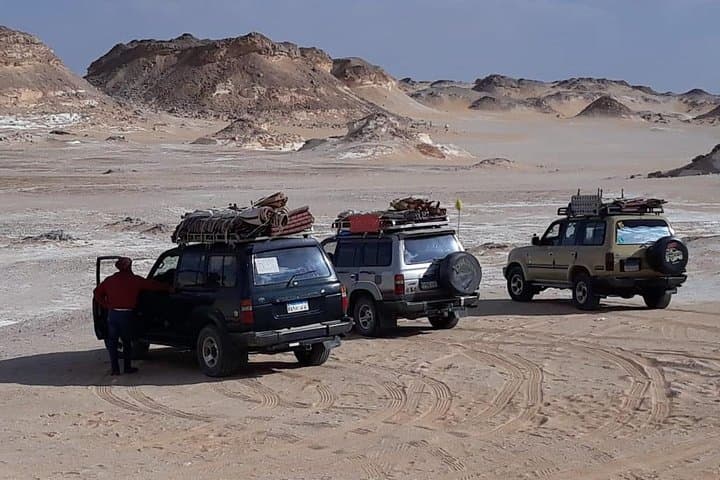 Two-Day White Desert Safari from Cairo: Bahariya, Black Desert & Starry Camp photo 4