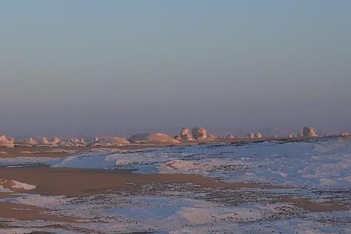 Two-Day White Desert Safari from Cairo: Bahariya, Black Desert & Starry Camp photo 6