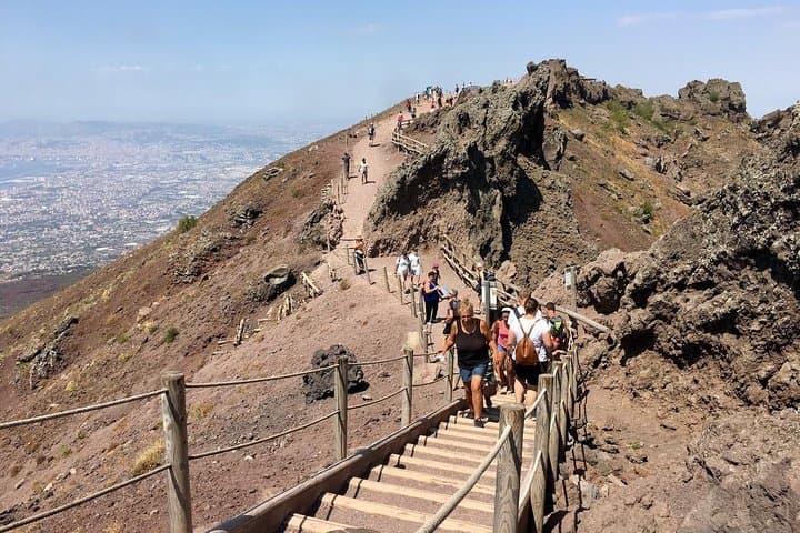 Half-Day Mt Vesuvius Hike and Vineyard Tour from Naples photo 4
