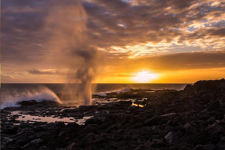 Circle Island (Holoholo Mokupuni) from Ko Olina — Full-Day Oahu Tour to North Shore, Waimea & Nu‘uanu Pali photo 3