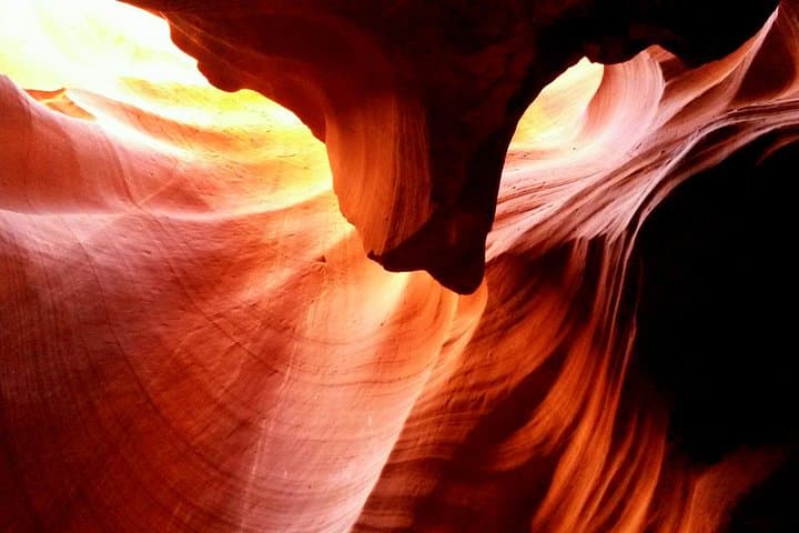 Antelope Canyon & Horseshoe Bend Day Tour — Guided Navajo Slot Canyon Experience photo 2