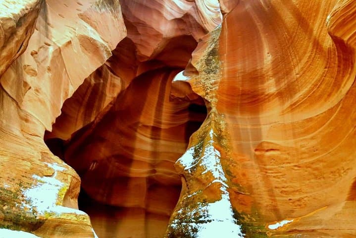Antelope Canyon & Horseshoe Bend Small-Group Tour from Flagstaff — 10-Hour Guided Trip photo 5
