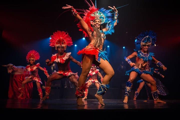 Ginga Tropical Show & Samba Class in Leblon — Dinner, Samba and Rio's Rhythms