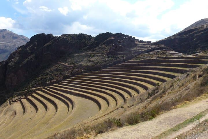 Sacred Valley & Machu Picchu 2-Day Tour from Cusco — Train, Ruins and Aguas Calientes photo 2