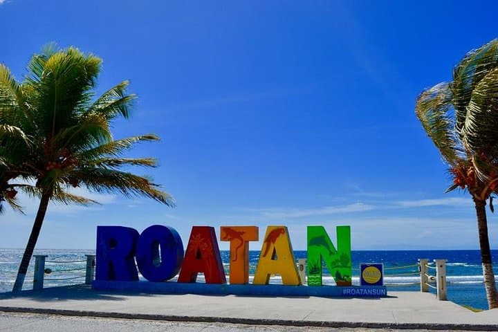 Discover Roatan: Cultural Villages, Rum, Chocolate & West Bay Beach photo 2