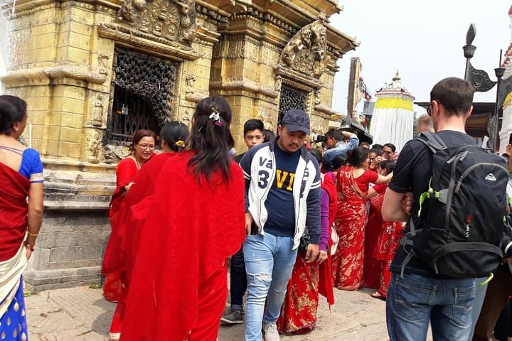 Annapurna Sunrise Trek and Chitwan Wildlife Safari: Mountains, Culture & Rhinos photo 3