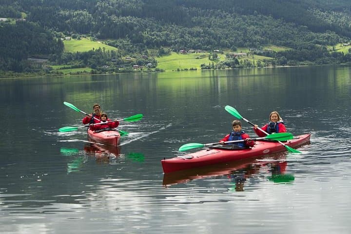 Sea Kayaking on Vangsvatnet: 3‑Hour Lake Kayak Rentals from Voss photo 3