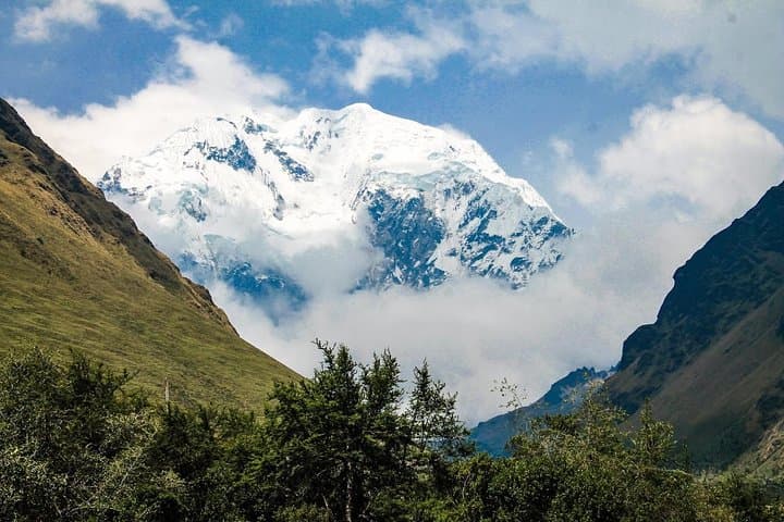 Humantay Lake Trek from Cusco: Day Hike to the Turquoise Andean Lagoon photo 3