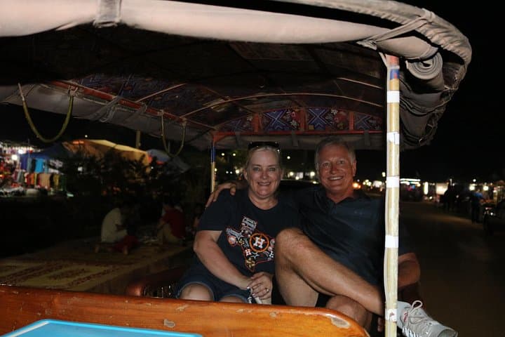 Eat Like a Local: Siem Reap Evening Street Food Tasting Tour photo 3