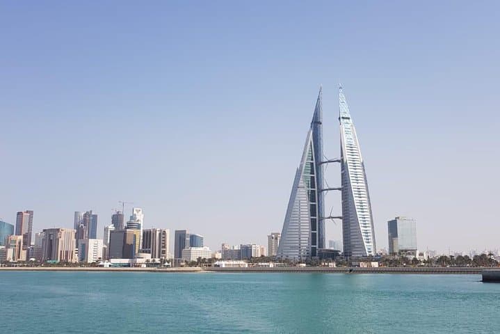 Private Manama Sightseeing Tour — Bahrain Culture, Souks & Shorelines