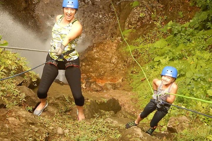 La Fortuna Rafting and Canyoning: Full-Day Class II–III Raft & Rappel Adventure photo 2