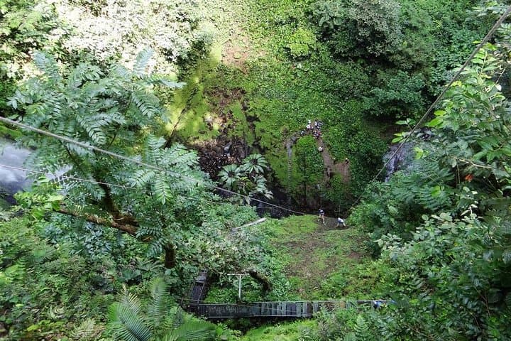La Fortuna Arenal Zipline and Class II–III Rafting Day Trip photo 5