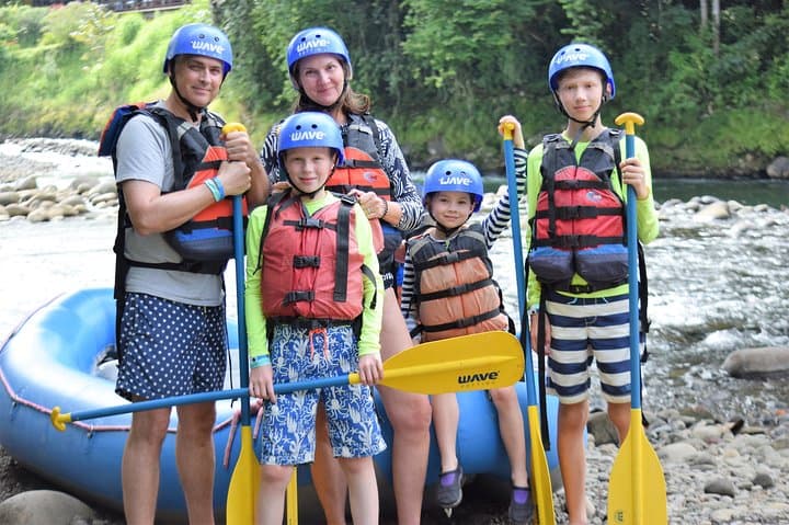 Balsa River Whitewater Rafting from La Fortuna — Class II–III Adventure photo 3