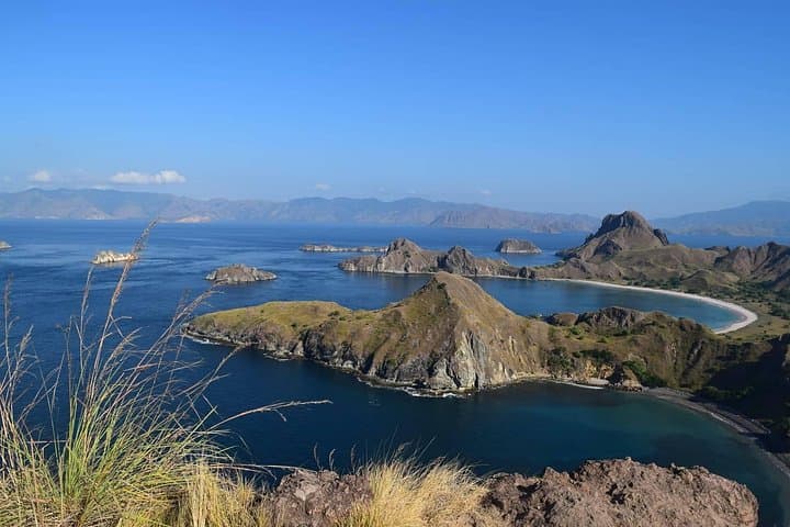 3-Day Private Komodo Boat Trip from Labuan Bajo: Padar, Pink Beach & Manta Rays photo 4