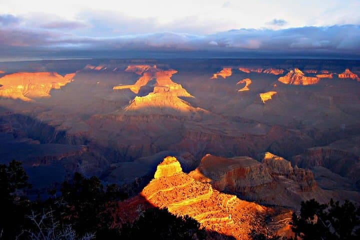 Experience the Grand Canyon at Sunset: Guided Tour from Flagstaff photo 3