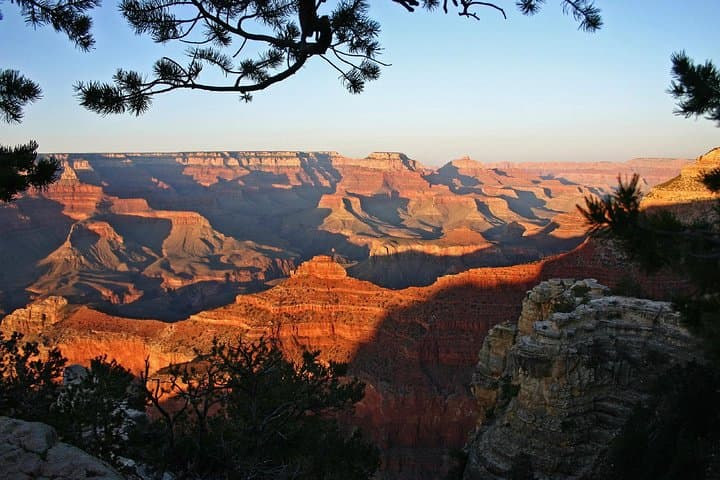 Grand Canyon Sunset Tour from Sedona: Experience the Canyon’s Colors at Dusk