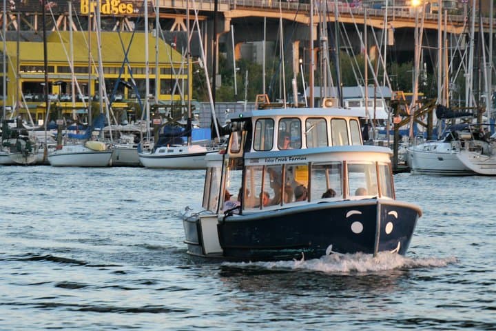 False Creek Ferry Day Pass — Hop-on Hop-off to Granville Island, Yaletown & Kitsilano photo 6